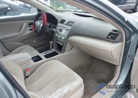 2009 Toyota Camry Le z USA, uszkodzony, nr VIN 4T1BE46K09U853994